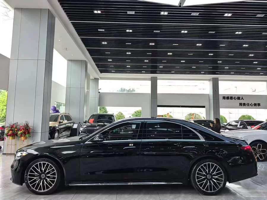 Mercedes Benz S class