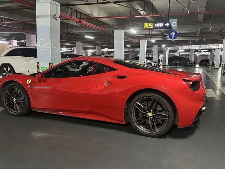 ferrari 488