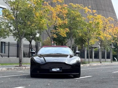 Aston Martin DB11