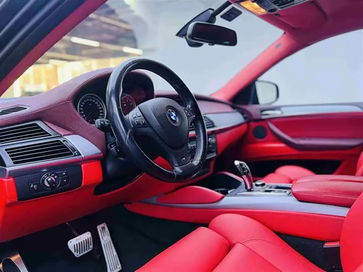 BMW X6 M