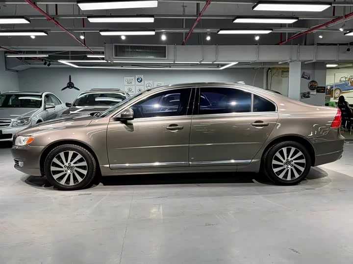 Volvo S80L