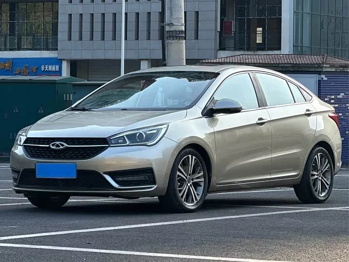 Chery Arrizo 5