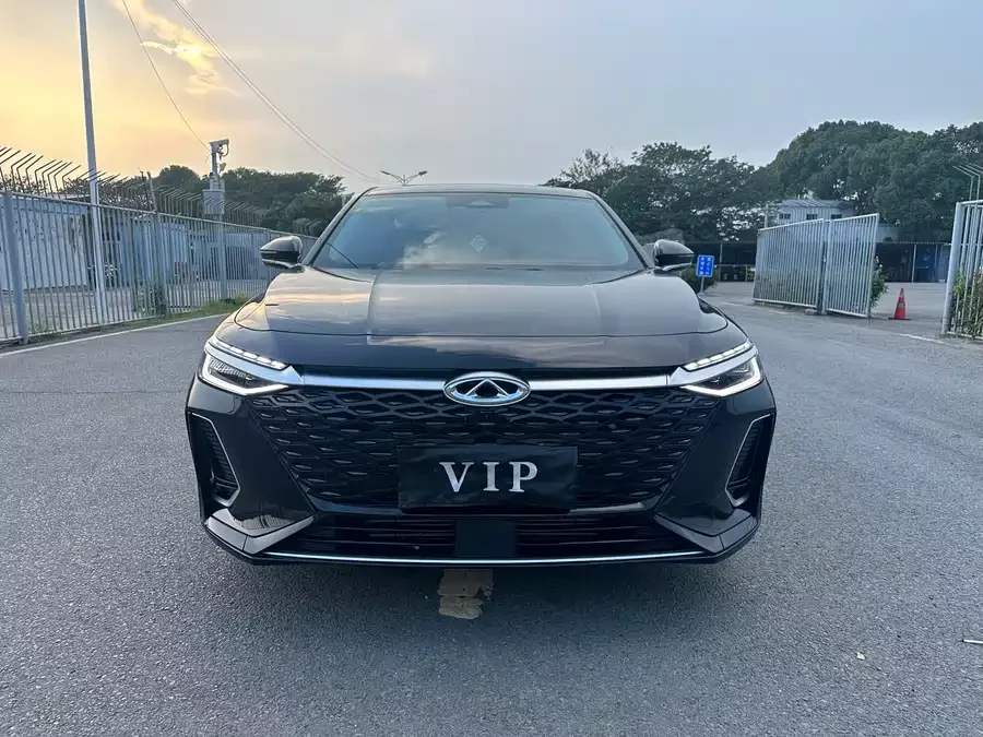 Chery Arrizo 8