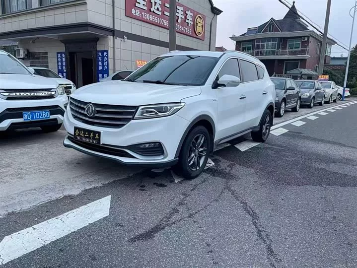 Dongfeng Fengon 580