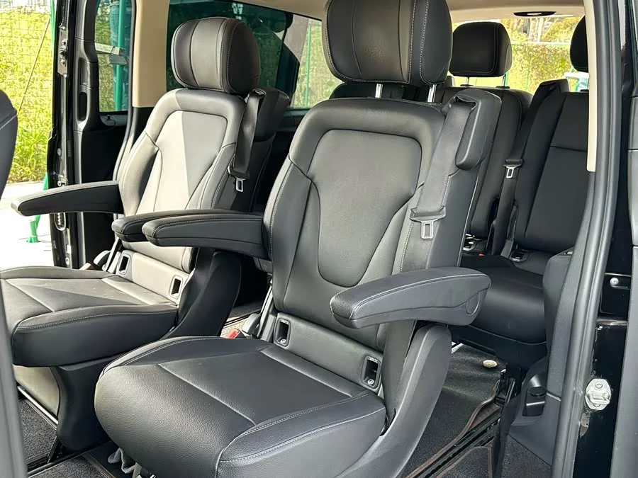 Mercedes Benz Vito