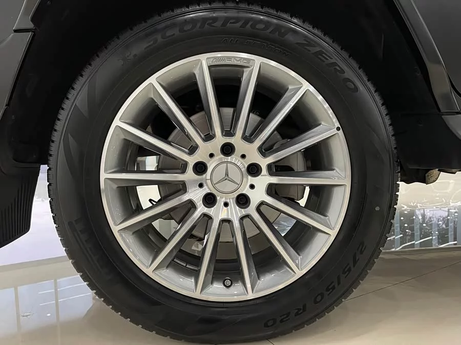 Mercedes Benz G-rated