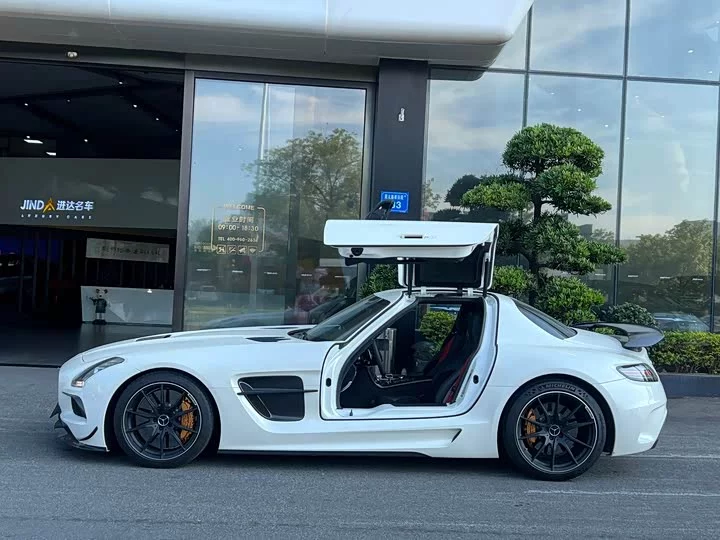 Mercedes-Benz SLS-Class AMG