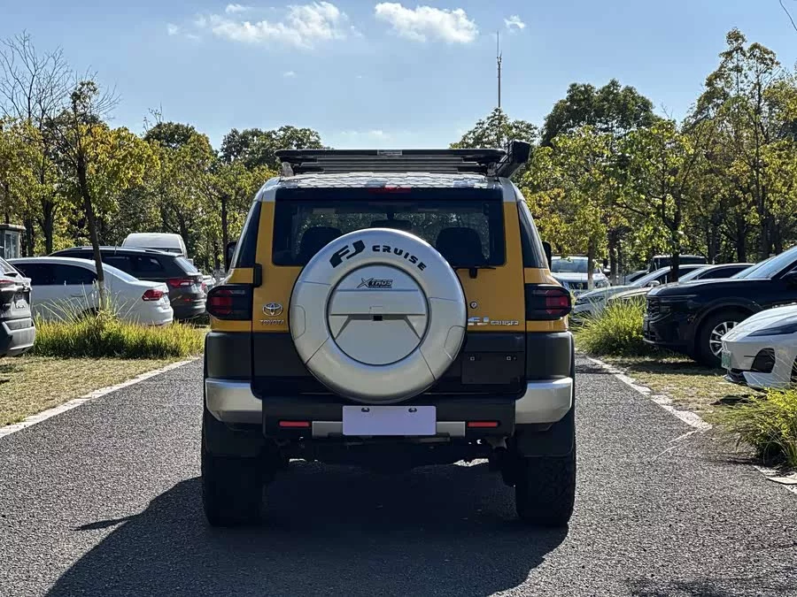 Toyota FJ Cruiser