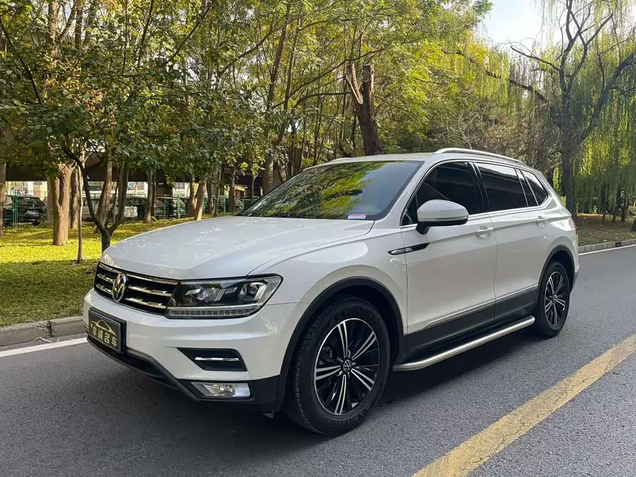 Volkswagen Tiguan L