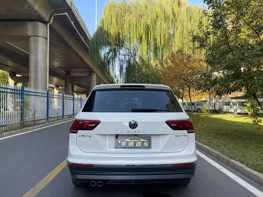 Volkswagen Tiguan L