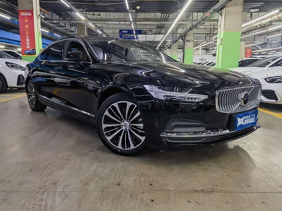 Volvo S90