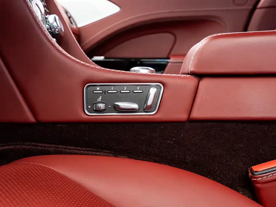 Aston Martin Rapide