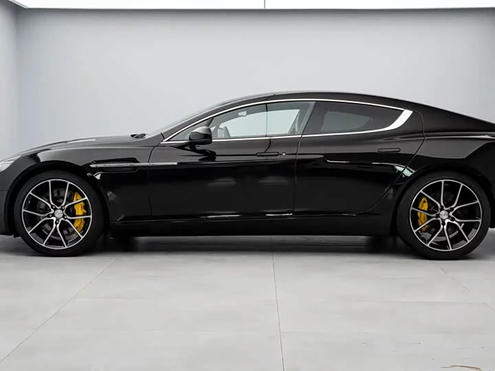 Aston Martin Rapide
