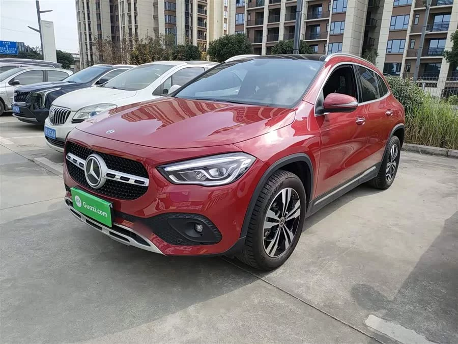 Mercedes Benz GLA