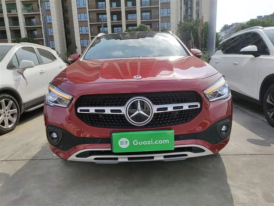 Mercedes Benz GLA