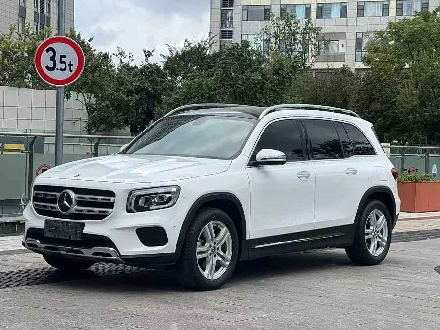 Mercedes Benz GLB