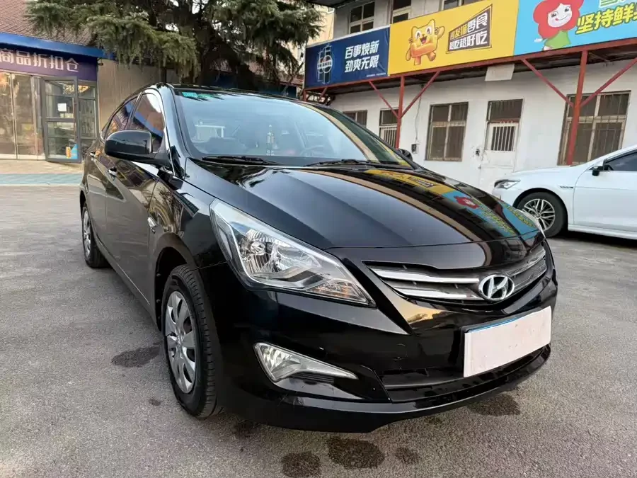 Hyundai Rena