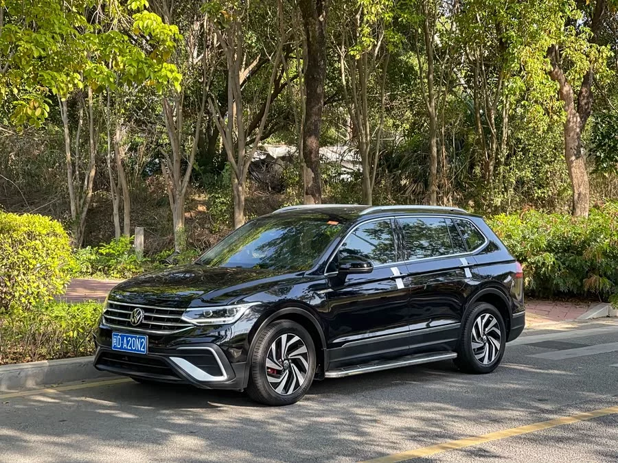 Volkswagen Tiguan L