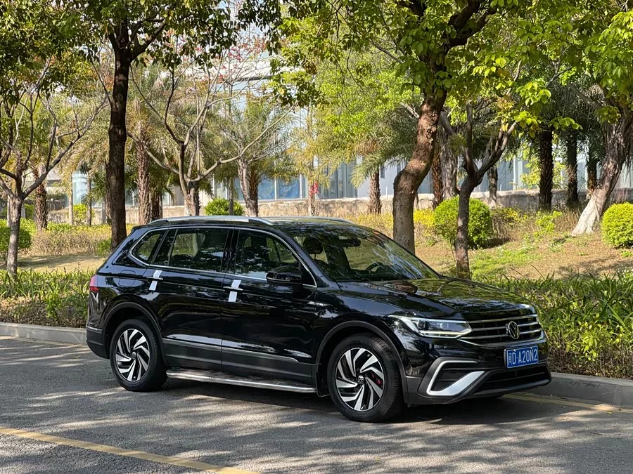Volkswagen Tiguan L