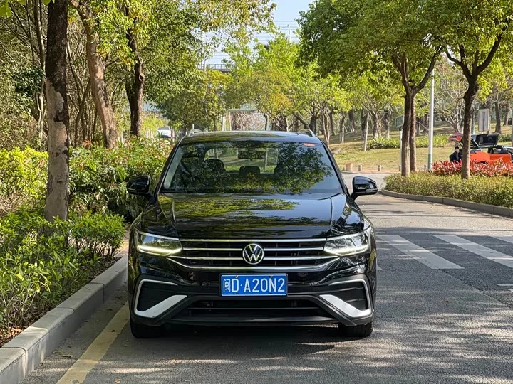 Volkswagen Tiguan L