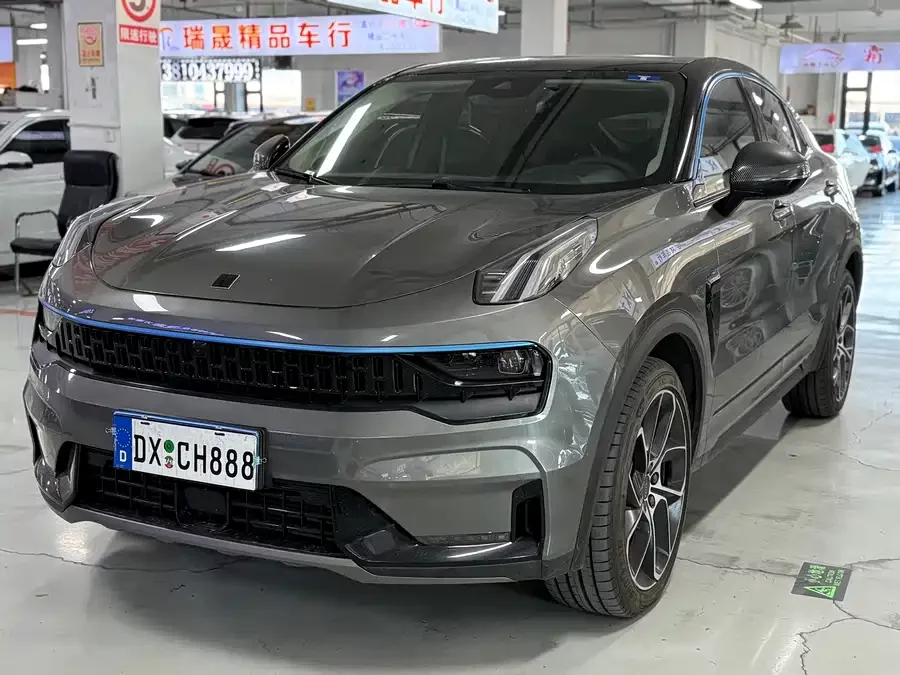 Lynk & Co 05