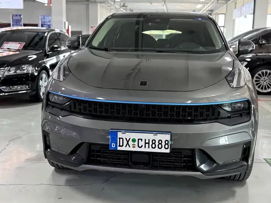Lynk & Co 05