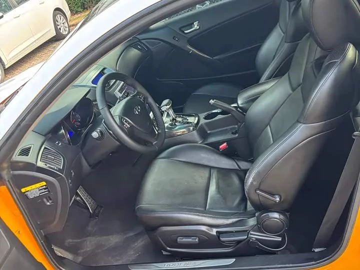 Hyundai Genesis-Coolpad