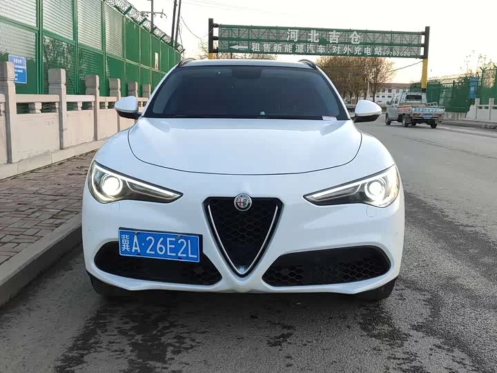 alfa romeo Stelvio