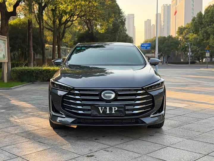GAC Trumpchi GA8
