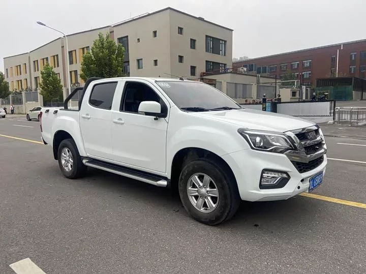 Isuzu RE-MAX