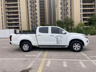 Isuzu Suzutaku