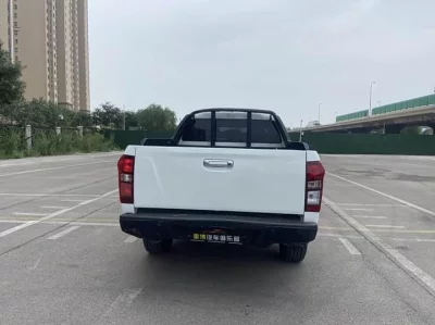 Isuzu Suzutaku