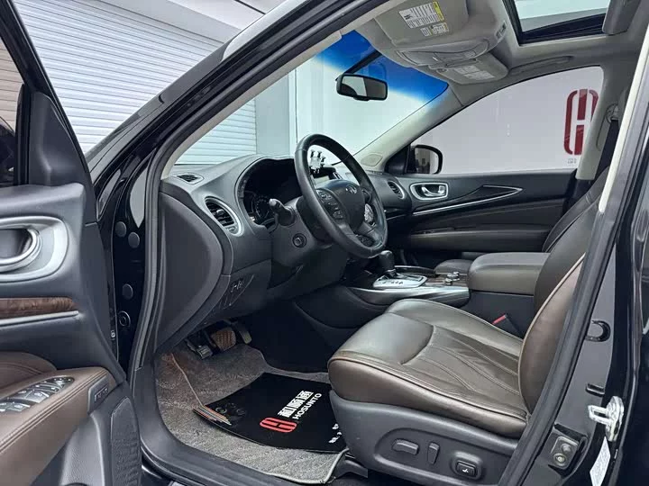 Infiniti JX