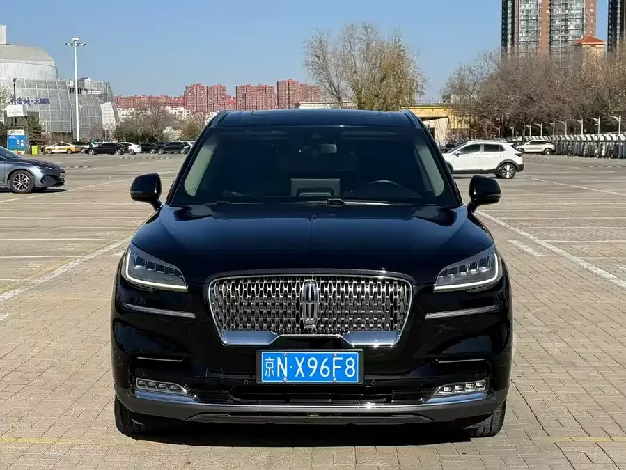 Lincoln Aviator