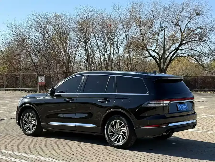 Lincoln Aviator