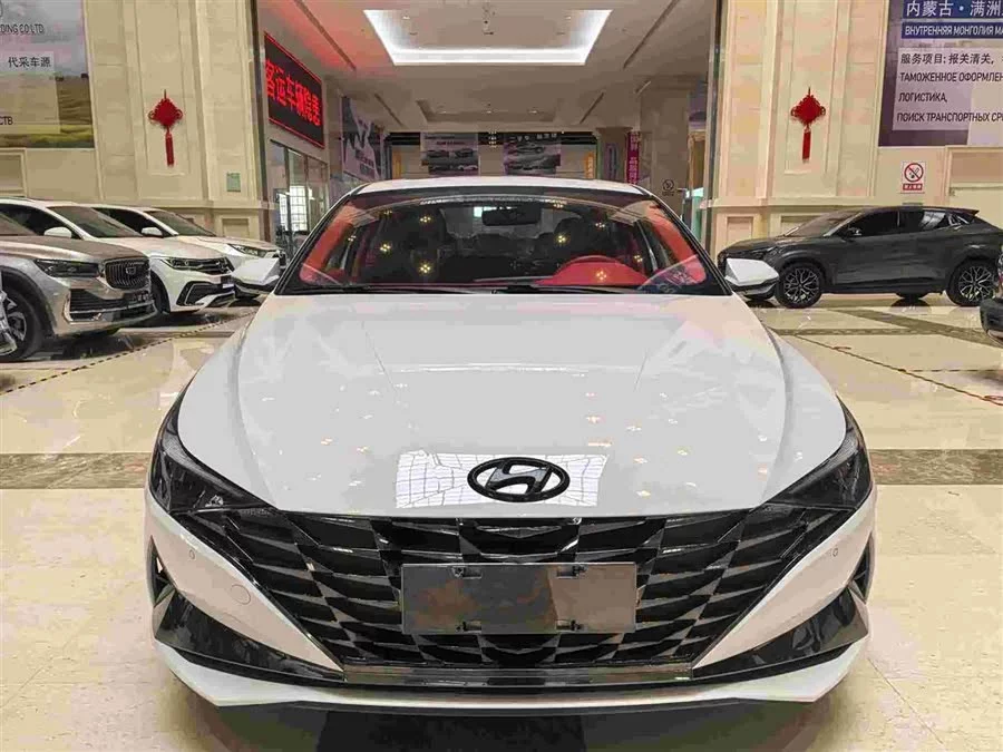 Hyundai Elantra