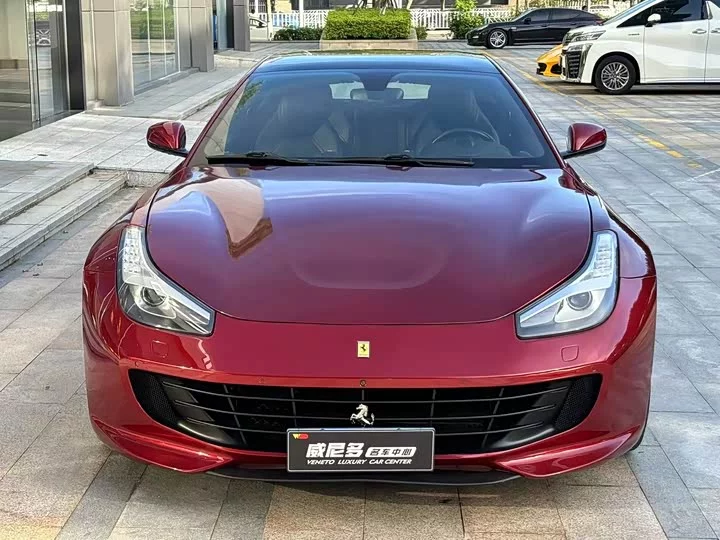 ferrari GTC4Lusso