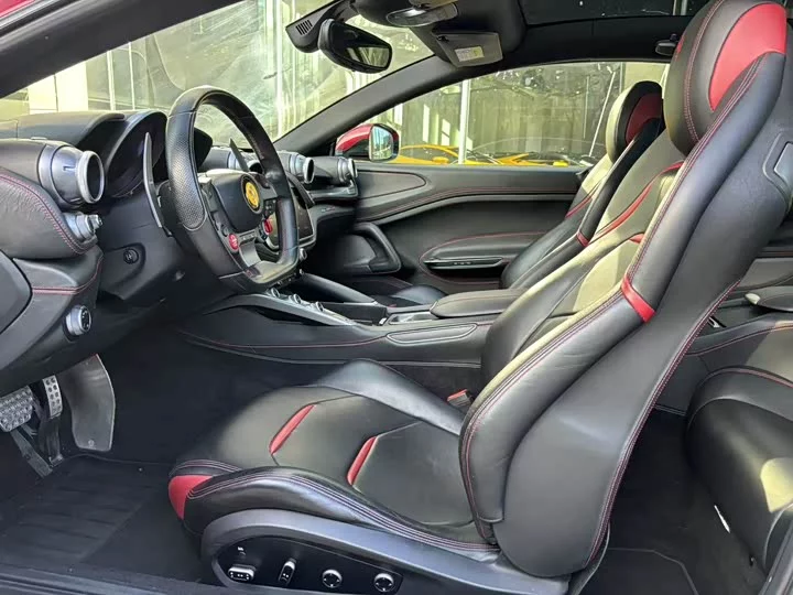 ferrari GTC4Lusso