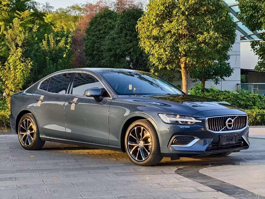 Volvo S60