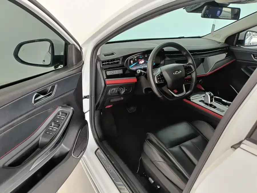 Omoda S5