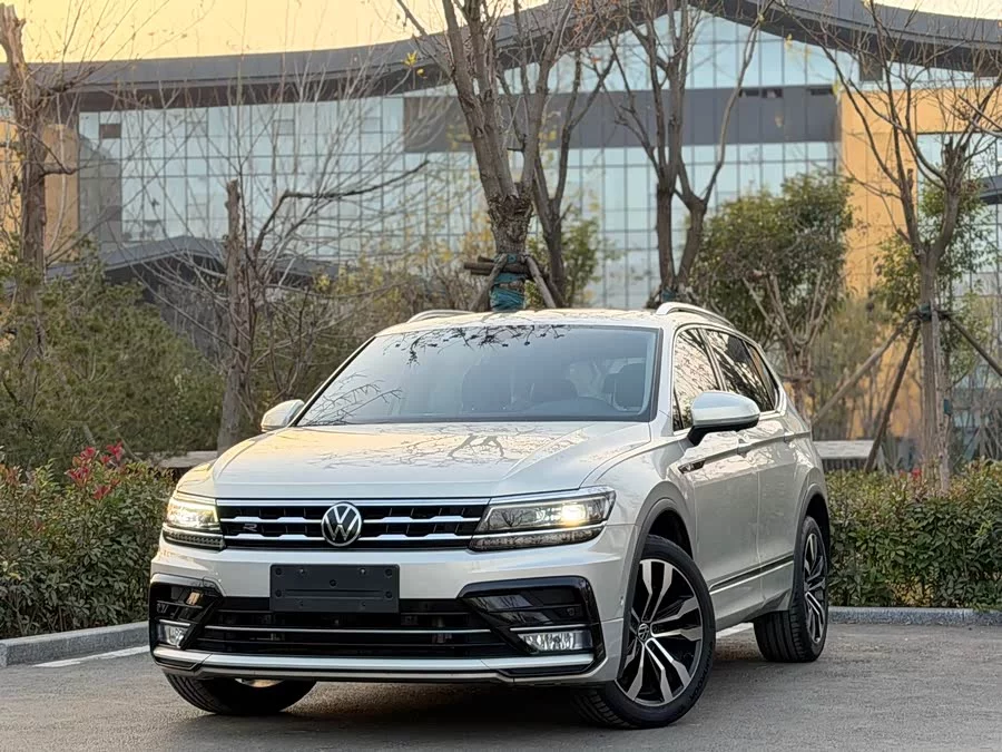 Volkswagen Tiguan L
