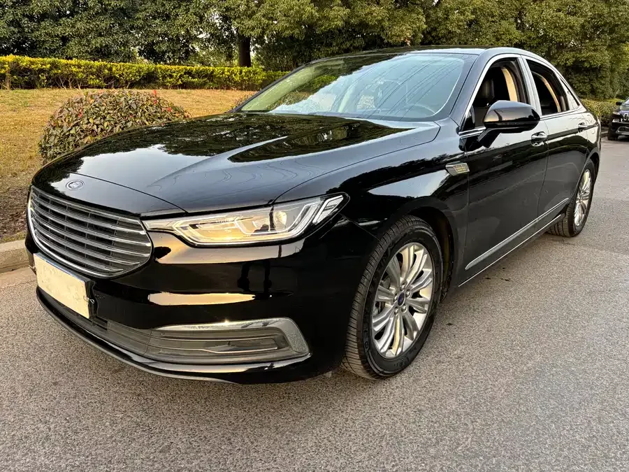 Ford Taurus