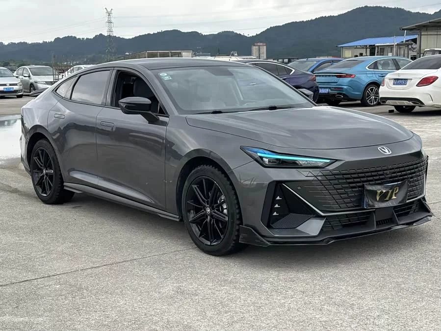 Changan UNI-V