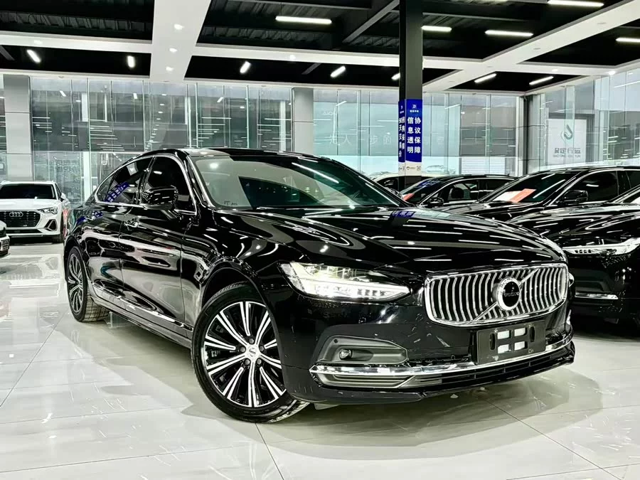 Volvo S90