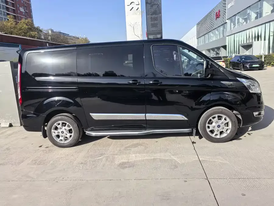 Ford Tourneo