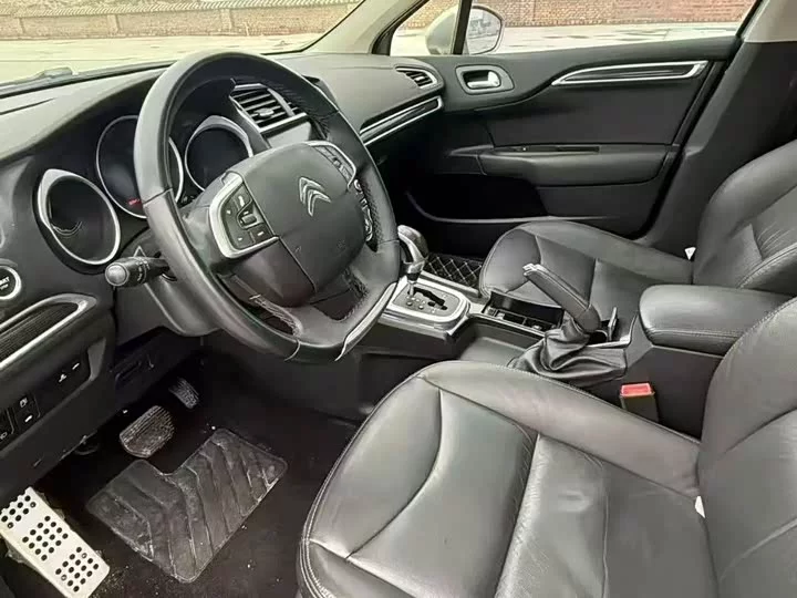 Citroën C4L