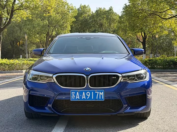 BMW M5