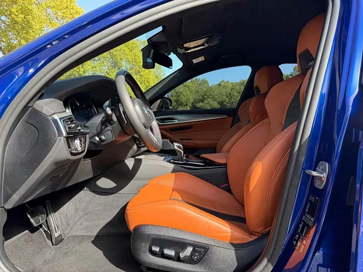BMW M5