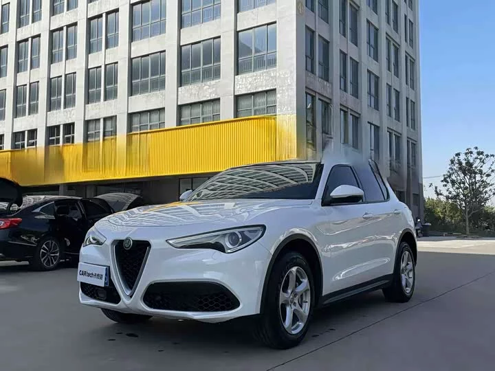alfa romeo Stelvio