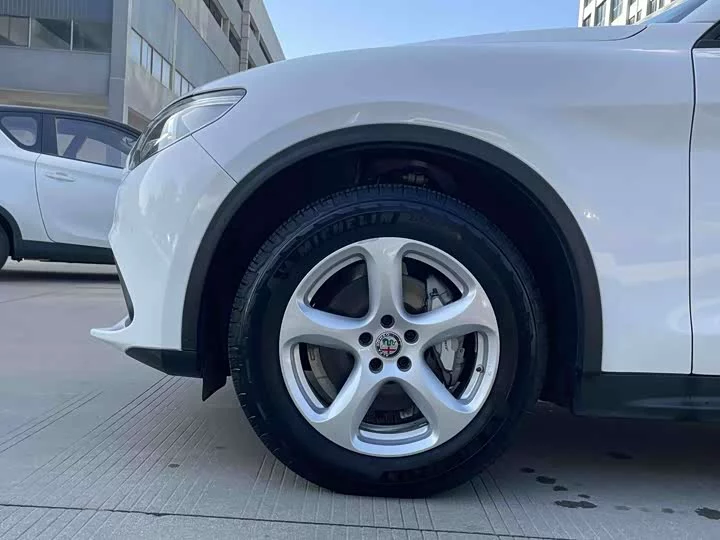 alfa romeo Stelvio